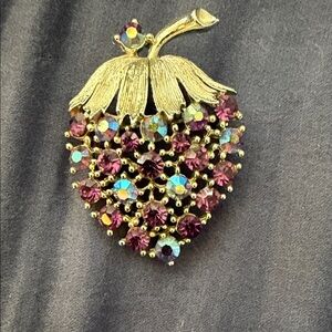 Vintage Lisner Gold and Purple Crystal Brooch